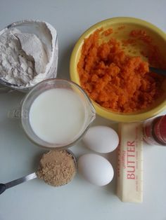 the ingredients to make carrot cake are in bowls