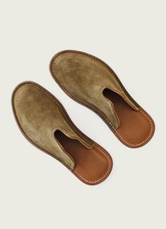 Mr. Grumpy Leather Slippers – WP Standard Mens Slippers Slip On, Luxury Men's Fall Slip-ons, Pendleton Slippers For Men, Fun Slippers Men, Luxury Men's Slippers, Luxury Men's Flat Heel Slippers, Luxury Men's Mules For Work, Luxury Men's Calf Leather Mules, Luxury Men's Slippers With Suede Lining