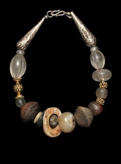 083a Hamilton Necklace, Cultural Jewelry, Spindle Whorls, Ethnic Necklaces, African Beads, African Jewelry, Crystal Wedding, Shell Necklaces