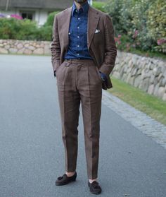 Men's Formal Fashion, Mens Formal Fashion, Brown Suits For Men, Linen Outfits, Summer Outfits Ideas, Dark Suit, Brown Suit, Chocolate Eclair