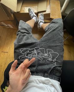 Custom Jorts, Y2k Bape, Streetwear Fashion Y2k, Jorts Streetwear, Denim Diy Clothes, 2000s Denim, Instagram Branding Design, Creative Clothes, Diy Clothes And Shoes