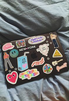 macbook stickers aesthetic Decorating My Macbook, Stickers Macbook Aesthetic, Cute Stickers For Computers, Laptop Inspo Stickers, Mac With Stickers, Mac Book Stickers Ideas, Laptop Sticker Aesthetic