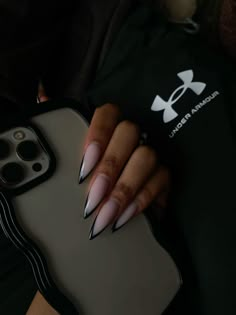 Milky White Nails With Black French Tip, Curved Nails French Tip, Curved Stilleto Acrylic Nails, Stellitoes Nails Simple, Stiletto Nails Classy, Black Tip Stiletto Nails, Medium Stiletto Nails Designs