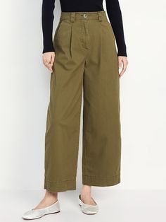 Saw this on Old Navy: Asian Minimalist Fashion, Plus Size Business Casual Work Clothes, Green Wide Leg Pants Outfit, Trending Fall Outfits, Wide Leg Pants Outfit, Teacher Clothes, Leg Pants Outfit, Fall Pants, Trouser Outfits