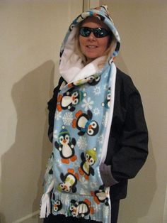 Christmas Penguin Hooded Scarf with pockets Fleece Scarf With Pockets, Hooded Scarf With Pockets, Bear Patterns Sewing, Scarf With Pockets, Fleece Crafts, Fleece Projects, Fleece Hats, Stitch Clothes, Fleece Scarf