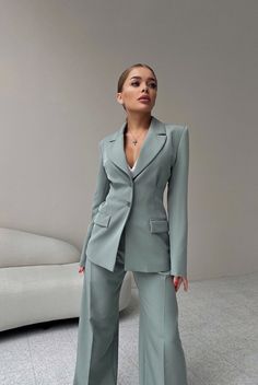 VI Slim-fit Suit Mint – VICLAN Graduation Suits For Women, Power Suits For Women, Graduation Suit, Conference Outfit, Mint Pants, Elegant Pants Suits, Graduation Suits, Suit Outfit, Classy Suits