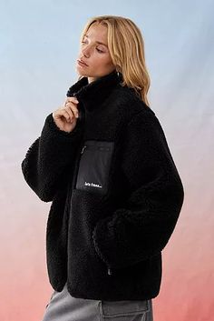 iets frans... Collection | Urban Outfitters UK Oversized Fleece Outfit, Black Fleece Jacket Outfit, Black Teddy Jacket Outfit, Teddy Jacket Outfit Winter, Teddy Jacket Outfit, Black Teddy Jacket, Fleece Jacket Outfit, Fleece Outfit