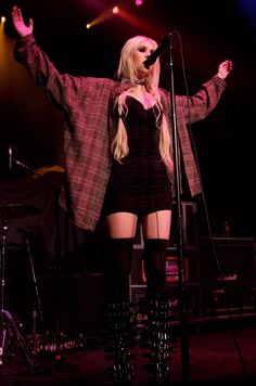 Taylor Momsen Style, Look Grunge, Rockstar Aesthetic, Maggie Lindemann, Pastel Outfit, Taylor Momsen, Bill Kaulitz, New Rock