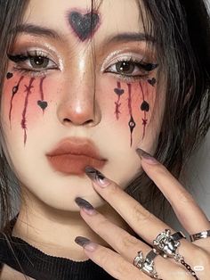 Holloween Makeup, Vampire Bride, Halloween Makeup Diy, Make Halloween, Halloween Makeup Inspiration, Halloween Tattoo, Edgy Makeup, Asian Eye Makeup, Crazy Makeup