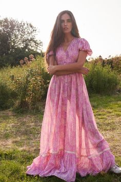 LoveShackFancy - Women's lifestyle and travel inspired clothing Cottage Dress, Cottagecore Dresses, Women Dress Collection, Boho Floral Maxi Dress, Cottagecore Fashion, Dreamy Dress, Vintage Cottage, Fall Skirts, Boho Maxi Dress