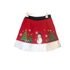 Merry & Bright Woman’s Christmas Tree Novelty Skirt Retro Red Felt 100% Polyester New With Tag Elastic Waistband Winter Holiday Cotton Bottoms, White Cotton Winter Skirt, Red Cotton Skirt For Winter, Red Festive Bottoms For Winter, Red Bottoms For Christmas Holiday, Red Festive Winter Bottoms, Festive Red Winter Bottoms, Red Cotton Holiday Bottoms, Festive Red Holiday Skirt