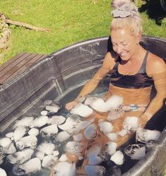 Ice Bath Outdoor, Ice Bath At Home, Ice Baths At Home, Diy Ice Bath Ideas, Ice Bath Ideas, Homemade Ice Bath, Ice Bath Home, Ice Bath For Beginners, Diy Ice Bath Tub