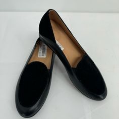 Nwob Dansko Womens Lace Loafers Shoes Size 38 Us 7.5-8 Black Leather New Formal Black Ballet Flats With Round Toe, Black Flats With Textured Sole For Fall, Black Ballet Flats With Rubber Sole For Work, Black Ballet Flats With Rubber Sole For Formal Occasions, Black Flat Oxfords For Fall, Medium Width Ballet Flats For Office With Round Toe, Black Almond Toe Ballet Flats For Office, Black Suede Loafers With Round Toe, Black Pointed Toe Moccasins For Office