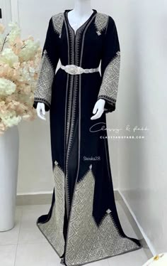 Moroccan Dresses, Classy And Fab, Hijabi Fashion Casual, Moroccan Caftan, Caftan Dress, Hijabi Fashion