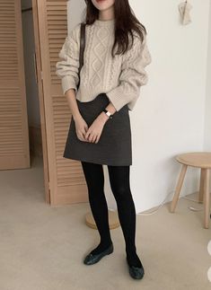 September Fashion, Stockholm Fashion, Fashion Korean, Outfit Inspo Fall, Girls Fashion Clothes, Black Tights, Modest Outfits