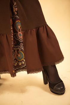 бохо, бохо шик, бохо стиль, юбка, юбка длинная, бохо юбка. Bohemian Style Clothing, Boho Style Outfits, Fashion Bottoms, Turkish Fashion, Patchwork Dress, Eco Fashion, Classic Outfits, Dream Clothes, Sewing Clothes