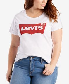 Waist; 34?| Bust; 41?| Hips; 45?| Crewneck| Logo print at front| Short sleeves Graphic Logo, Levis Women, Trendy Plus Size, T Shirt Print, Logo T Shirt, Plus Size T Shirts, Casual Style, Tshirt Print, Levi's