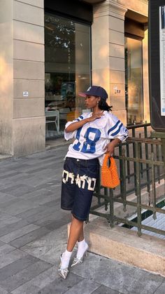 90s Inspired Outfits, Casual Chic Outfit, Teenage Fashion Outfits, Outfits Casual, Football Jersey, Looks Style