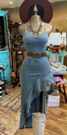 Bleached Fabric, Country Clothes, Cowgirl Dresses, Country Style Outfits, Looks Country, Western Style Outfits, Country Clothing, Sling Dress, Girls Outfits