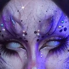 Saturn Makeup, Space Makeup Looks, Haunt Makeup, Purple Alien, Fantasy People, Space Makeup, Prosthetic Makeup