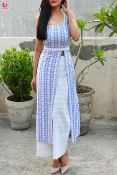 Crepe Kurti, Indian Kurti Designs, Stylish Kurtis Design, New Kurti Designs, Simple Kurta Designs, Kurti Designs Latest, Long Kurti Designs