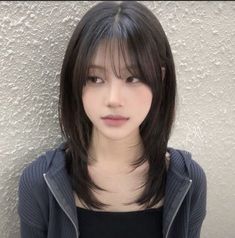 anime bangs haircut Hair Style Korea, Drawing Hair, Bangs With Medium Hair, Drawing Faces, Hair Stylies, Haircuts For Medium Hair