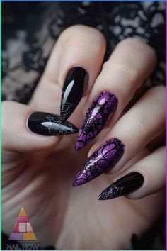 Two Tone Nail Art Tutorial Purple Stiletto Nails, Vampire Nails, Crackle Nails, Witchy Nails, Purple Nail Art, Purple Nail Designs, Shaped Nails, Gothic Nails, Spring Nail Designs