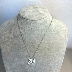 Swarovski Iconic Swan Necklace Swan Chain Swan White, Rhodium Plated 5411791/New Actor Dr, Swan Necklace, Jewelry Swarovski, Swarovski Jewelry, Rhodium Plated, Womens Jewelry Necklace, Jewelry Necklaces, Necklaces, Women Jewelry