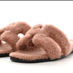 This Is An 100% Authentic Pair Of Hermes Woolskin Oran Sandals Size 37 In Rose Aube. These Stylish Slippers Are Crafted Of Pink Woolskin With An Iconic Hermes H. Sold Out Everywhere!!! Hermes Shoes, Women's Shoes Sandals, Shoes Sandals, Slippers, Size 7, Women Shoes, Sandals, Pink, Color