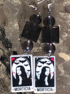 Handmade with love 🖤 Morticia Addams, Scream Queens, Scream, Handmade Beads, Beaded Earrings, Jewelry Earrings Dangle, Dangle Earrings, Jewelry Earrings, Beads