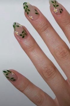 Green Garden Nails Design, Flower Painted Nails, Nail Art Plants, Simple Green And Gold Nails, Lime Nails Design, Nature Inspired Nails, Panda Nail Art, Black And White Nail Designs, Acrylic Nails Almond Shape