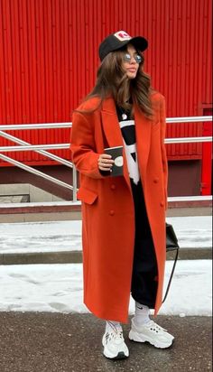 Autumn Orange Outfit, Statement Coat Outfit, Autumn Winter Street Style 2024, Orange Coat Outfit, Red Trench Coat Outfit, Dress For Christmas Party, Velvet Short Dress, Dress For Christmas, Trendy Christmas Outfits