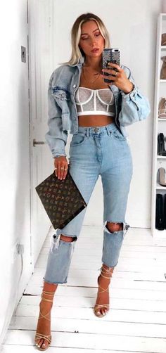 Look Jean, Jeans Destroyed, Looks Chic, Looks Vintage, Night Outfits, Moda Fashion, Girls Tshirts, Fashion Inspo Outfits