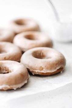 Baked Pecan & Maple Donuts (Vegan + GF) | Feasting on Fruit Donuts Photography, Donut Photography, Maple Donuts, Feasting On Fruit, Donut Calories, Yeast Donuts, Italian Gourmet, Baking Journal, Pecan Rolls