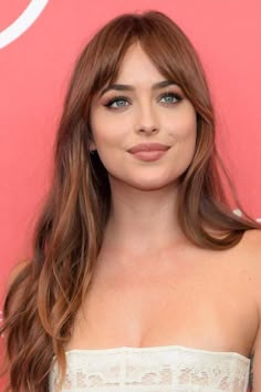 Dark Auburn Hair Color Fair Skin, Blue Eyes Auburn Hair, Brownish Red Hair Color Pale Skin, Dakota Johnson Auburn Hair, Slightly Auburn Hair, Brunette With A Hint Of Red, Red Hair Pink Undertones, Nutmeg Color Hair, Dakota Johnson Brown Hair