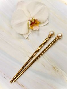 Elegant Swarovski Pearl Hair Sticks, Wedding Hair Stick Bridal Hair Pin, hand made hair stick, shawl pin, sweater pin, Bridal Hair Pins Pearl, Bridal Hair Pin, Luxury Hair Accessories, Sweater Pin, Gold Hair Pin, Shawl Pin, Pearl Hair Pins, Bride Hair Accessories, Wedding Hair Pins