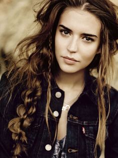 character inspiration                                                       … Clara Alonso, Twisted Hair, Plaits Hairstyles, Hippie Hair, Baby Lips, Estilo Hippie