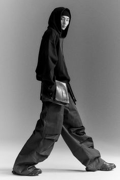 Paris Fashion Week Men, Juun J, Archive Fashion, Mode Inspo, Spring Trends, Paris Fashion, Runway Fashion, Paris Fashion Week, Fashion Inspo Outfits