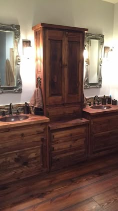 Rustic Double Sink Vanity Reclaimed Wood Old World Bathroom Vanity, Diy Wood Bathroom Vanity, Double Sink Bathroom Vanity Master Baths, Rustic Double Sink Bathroom Vanity, Farmhouse Walk In Shower Ideas, Diy Double Vanity, Very Small Bathroom Design, Rustic Walk In Shower Ideas, Diy Sink Vanity