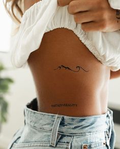 Visit BookOnBoard.comfor minimalist travel tattoo ideas from a vivid range of travel inspired tattoos designtravel tattoo for menadventureunique travel tattoo smalltinyworldmatchingfor womensimplesleevetimequotestravel wordsfine line coordinatescompassbest friendcouplefor guysdaintygeometriclovecut,e soloroadlessheartwatercolorbikeplaneshipcameramountainsunmoonankleglobeforearmfriend traveltattooinspiration wanderlust Small Travel Tattoos, Piercing Arcade, Adventure Tattoo, 16 Tattoo, Tato Minimal, Travel Tattoos, Wave Tattoo, Tasteful Tattoos