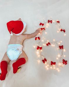 Christmas Photoshoot For Babies, 2 Month Baby Christmas Picture Ideas, 1 Month Old Baby Pictures November, Baby Monthly Photo Ideas Christmas, 1 Months Baby Photoshoot Ideas, Thanksgiving 2 Month Old Pictures, 3 Month Boy Photo Shoot, Infant Christmas Photoshoot, 3 Month Picture Ideas