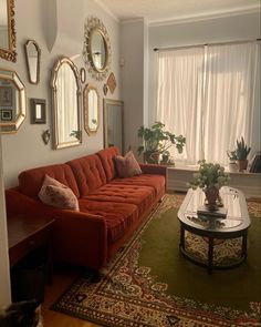 #eclectic #livingroom #mirrorwall #houseplants #orangecouch #orangesofa #orientalrug #greenrug #layered
eclectic living room house plants thrifted finds green rug layered space mirror wall Italian Room Decor Aesthetic, Aesthetic Living Room Ideas Apartment Vintage, Vintage Decorating Ideas For The Home Living Rooms Small Spaces, Italian Room Ideas, Boho Apt Decor, Home Decor Classic Modern, 50s Apartment Aesthetic, Victorian Vintage Decor, Italian Inspired Room Decor