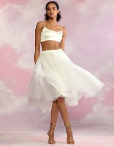 Ballerina style white tulle skirt. Lined Elastic waistband Midi length Fabric content: 100% polyester Care instructions: dry clean recommended Fit: model is 5'10" and wears a size S. Size S measurements: Length: 31" White Tulle Skirt, Tulle Skirt Black, Ballerina Style, Snow Angels, White Tulle, White Skirt, Fancy Outfits, Cynthia Rowley, Bottom Clothes