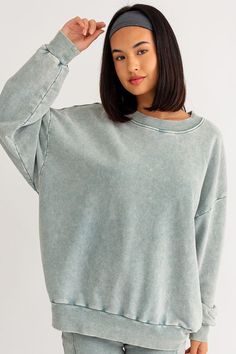 Discover our MINERAL Oversized Pullover, the embodiment of effortless style and comfort. With its relaxed and roomy fit, this pullover is ideal for both lounging and creating a laid-back look. The washed finish adds a vintage touch, providing a sense of nostalgia. PRODUCT DETAILS Activity: Yoga, studio practice, on the go, fitness Feel: Soft & oversized offering freedom of movement FABRIC & CARE 85% Cotton, 15% Polyester Breathable non-sheer, moisture-wicking fabric Print / Pattern: Washed Care Effortless Look, Fall Clothes, Lounge Dress, Hair Collection, Oversized Pullover, Brand Collection, Sheer Fabric, Sheer Fabrics, Print Pattern