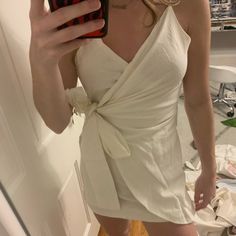 Super Cute White Mini Dress With Side Tie White Mini Dress, Colorful Dresses, Color White, Size 4, Super Cute, Mini Dress, Womens Dresses, Women Shopping, Dresses