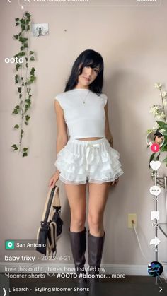 Spring summer 2024 bloomers outfit Bloomer Outfit Women, White Bloomers Outfit, Bloomer Shorts Outfit, Bloomer Outfit, Bloomers Outfit, Warm Fits, Bloomer Shorts, Ruffle Bloomers, Bloomers Shorts