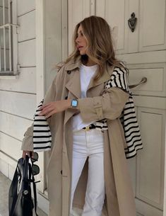 Dress Like Old Money, Building A Wardrobe, Chique Outfits, Vintage Long Sleeve, Coat Vintage, Old Money Style, Looks Street Style, Mode Ootd