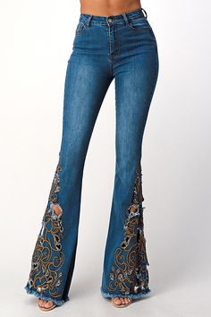 FLARE EMBROIDERY DENIM PANTS SIZE+FIT Model Measurements View Size on Model S Height 5'7" Bust 34" Waist 27" Hips 37.5 Unique Jeans Design, Blue Flare Jeans Outfit, Denim Embellishment, Distressed Cropped Denim Jacket, Jean Ideas, Flare Jeans Outfit, Embroidery Pants, Unique Jeans, Embroidery Denim