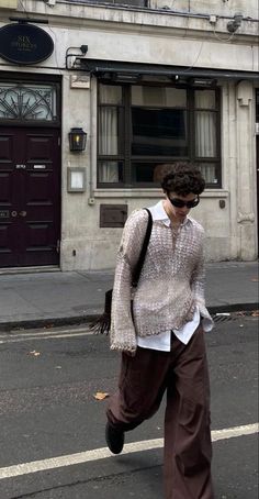 Aliyah Core Men, Strega Fashion Men, Indie Aesthetic Fashion Men, Mens Grunge Fashion, Irregular Fashion, Masc Outfits, Nyc Fashion Week, Walking Down The Street, Mens Outfit Inspiration