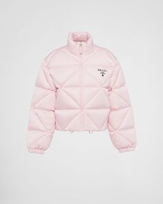 Alabaster Pink Re-nylon Gabardine Cropped Down Jacket | PRADA Prada Jacket, Prada Logo, Puffy Jacket, Dolce E Gabbana, Jacket Design, Jacket Women, Dream Clothes, Quilted Jacket, Miu Miu